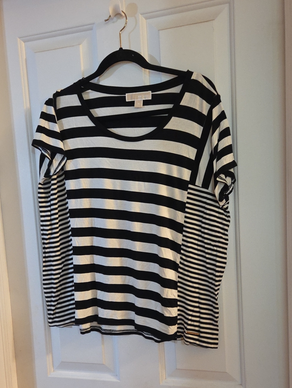 Michael Kors Black & White Striped Long Sleeve Tee Medium